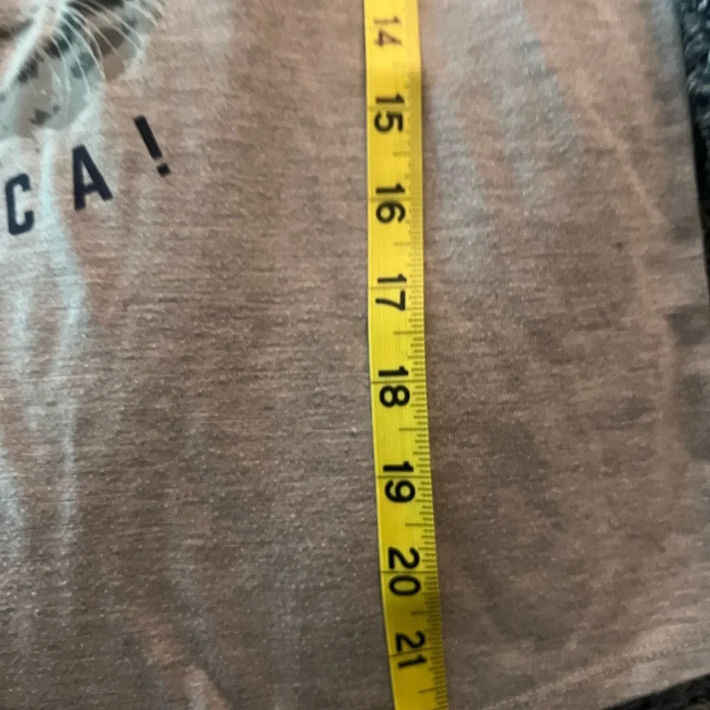 Medwica! Cat Graphic Tee - Gray